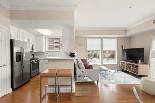 $565,000 | 38 Village Middleton Ma, Unit 201, Middleton, MA 01949