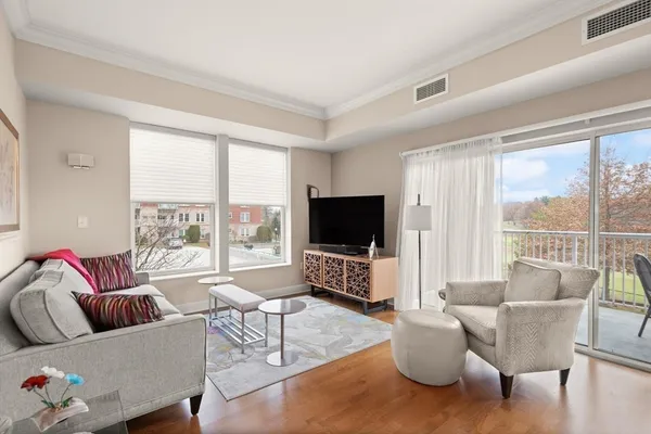 $565,000 | 38 Village Middleton Ma, Unit 201, Middleton, MA 01949