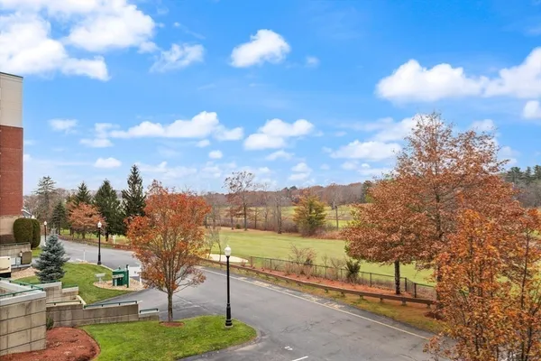 $565,000 | 38 Village Middleton Ma, Unit 201, Middleton, MA 01949