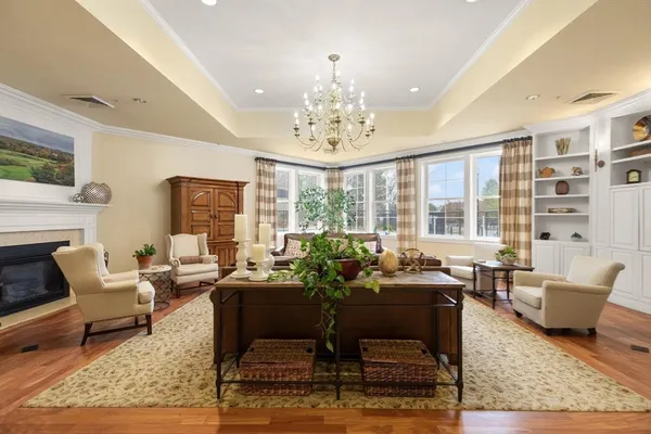 $565,000 | 38 Village Middleton Ma, Unit 201, Middleton, MA 01949