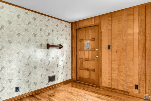 $285,000 | 3803 Northwest Wilder Road, Topeka, KS 66617