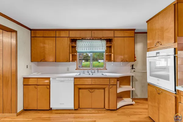 $285,000 | 3803 Northwest Wilder Road, Topeka, KS 66617