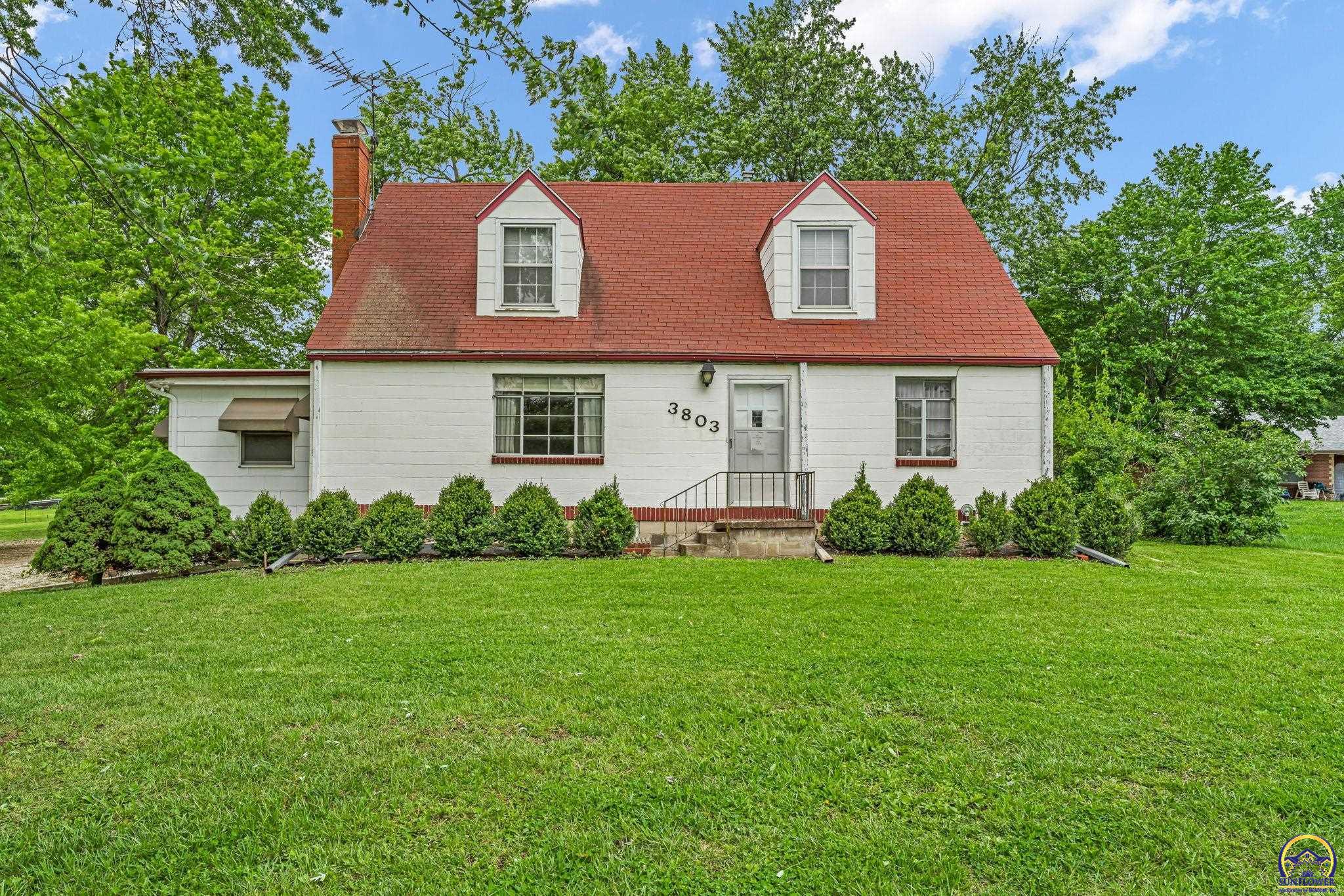 3803 Northwest Wilder Road Topeka, KS 66617 - Photo 2 of 40