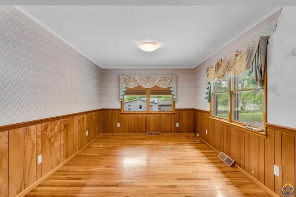 $285,000 | 3803 Northwest Wilder Road, Topeka, KS 66617