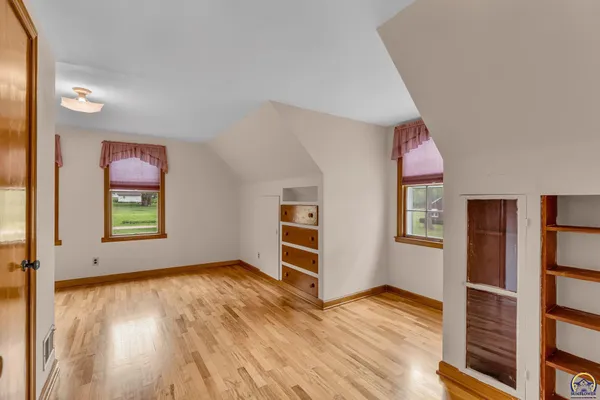 $285,000 | 3803 Northwest Wilder Road, Topeka, KS 66617