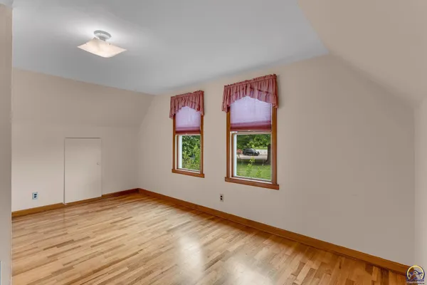 $285,000 | 3803 Northwest Wilder Road, Topeka, KS 66617