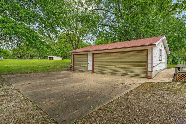 $285,000 | 3803 Northwest Wilder Road, Topeka, KS 66617