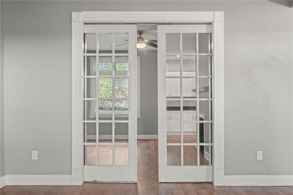 751 Florence Avenue Pittsburgh, PA 15202 - Photo 10 of 45 a view of front door