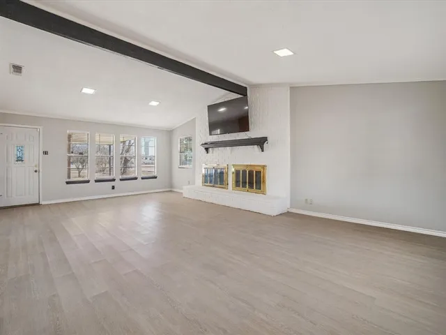 $339,000 | 175 Creekview Drive East, Red Oak, TX 75154