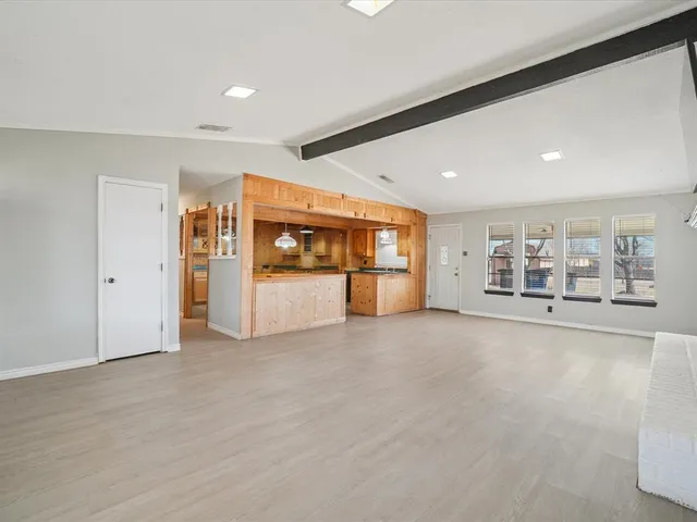 $339,000 | 175 Creekview Drive East, Red Oak, TX 75154