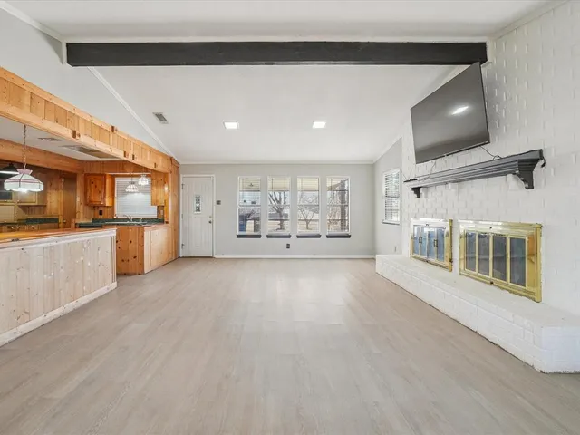 $339,000 | 175 Creekview Drive East, Red Oak, TX 75154