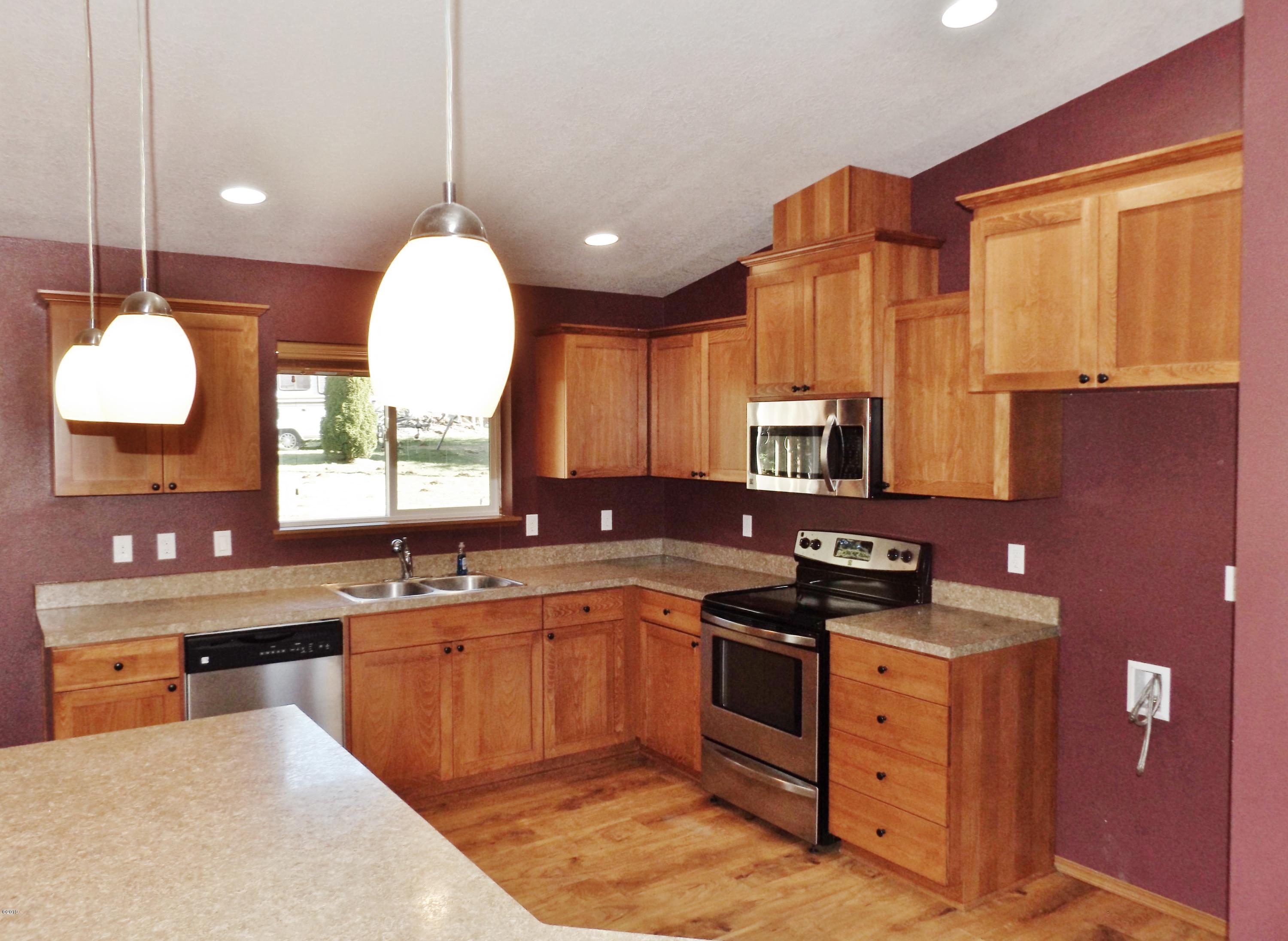 353 East Darkey Creek Road Waldport, OR 97394 - Photo 11 of 35 Bright, Roomy Kitchen