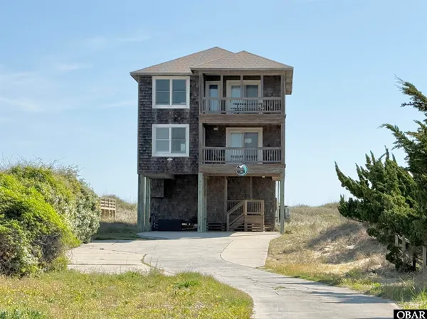 $2,100,000 | 601 North Virginia Dare Trail, Kill Devil Hills, NC 27948