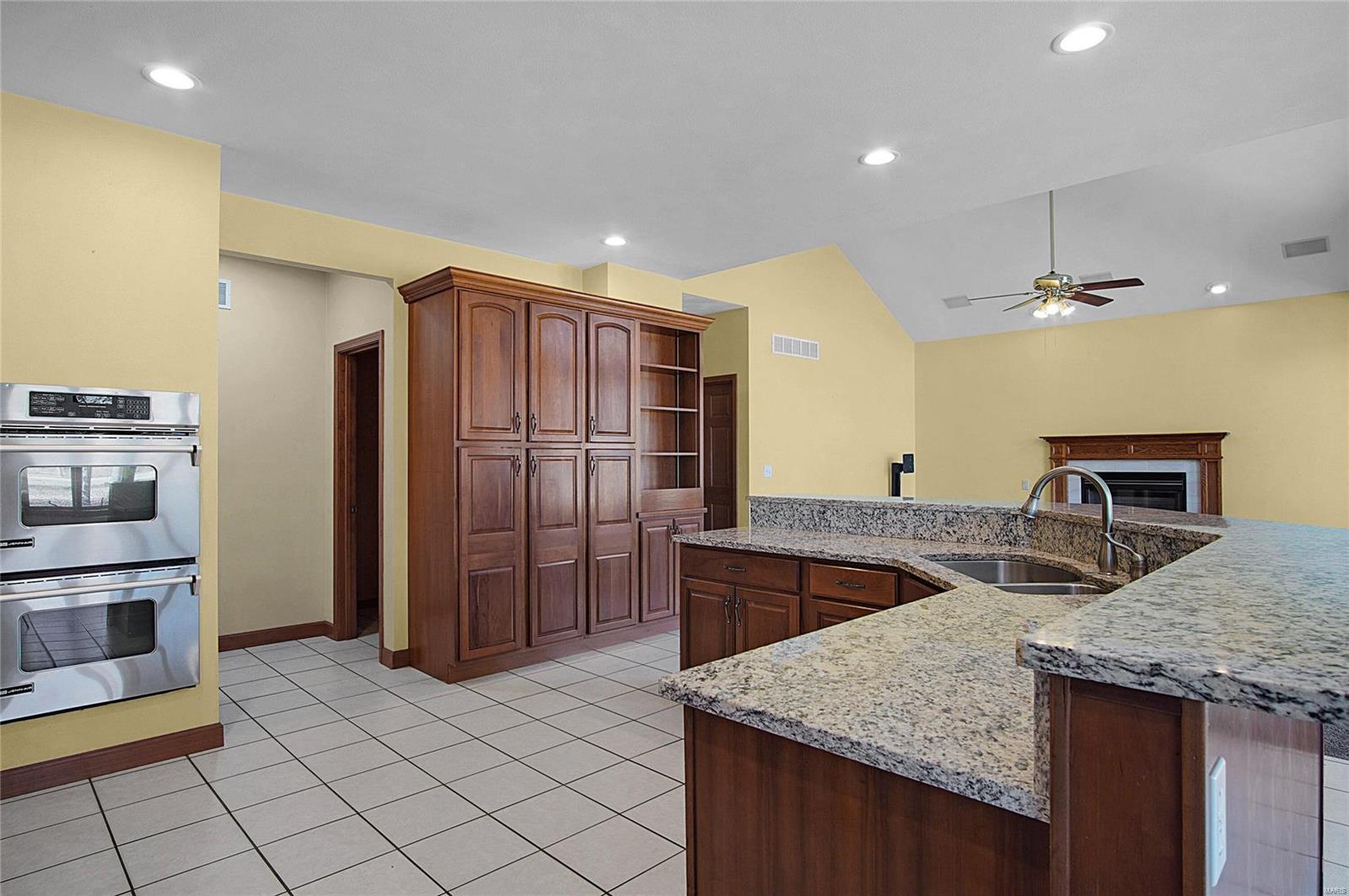 5546 Hazel Road Edwardsville, IL 62025 - Photo 14 of 52