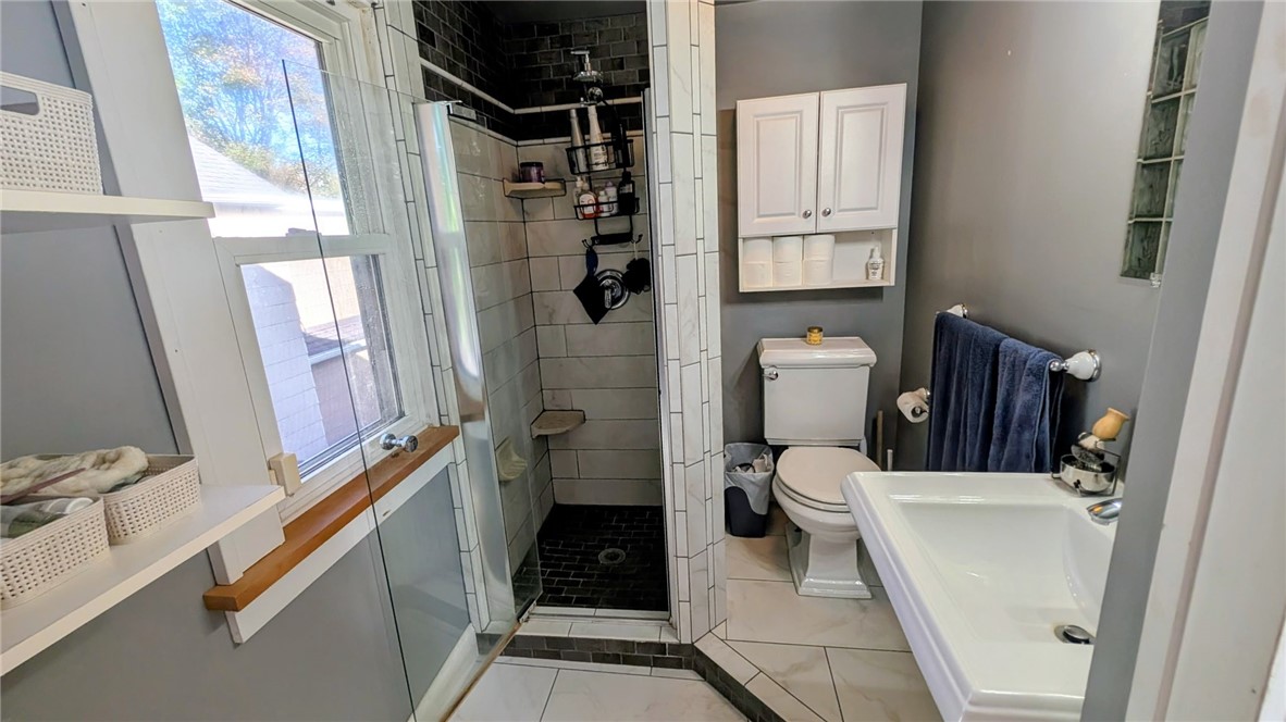 136 Weston Road Rochester, NY 14612 - Photo 14 of 24 Gallery Image 14
