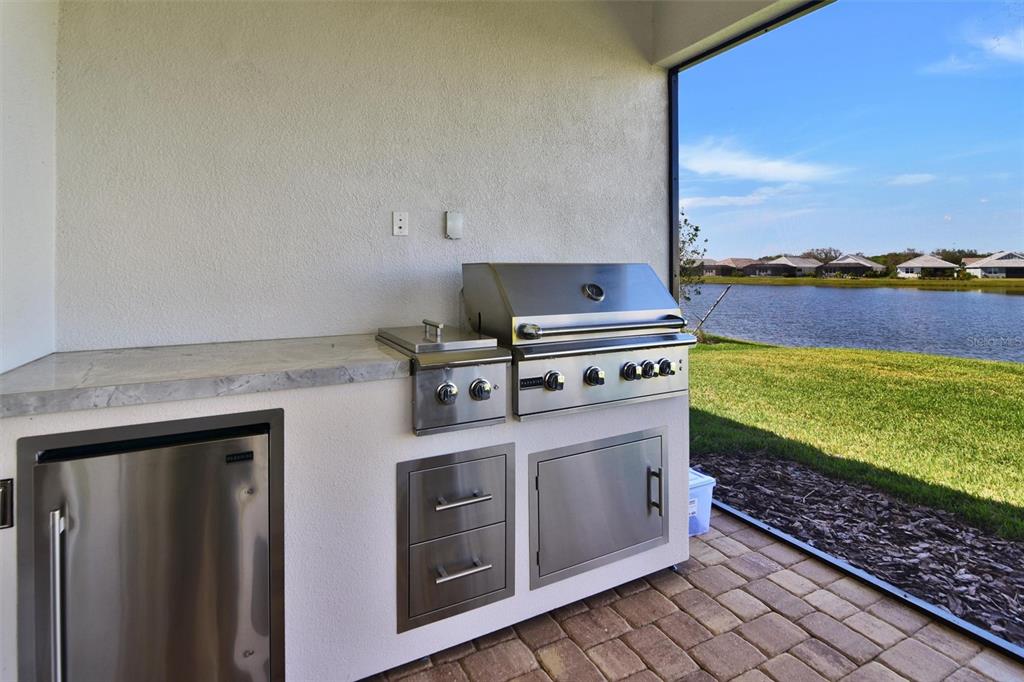 8192 Sternway Road Sarasota, FL 34240 - Photo 14 of 33 Gallery Image 14