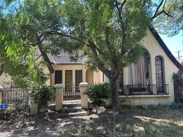 $1,990,000 | 6402 Maryland Drive, Los Angeles, CA 90048