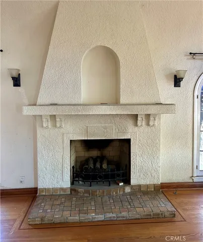 $1,990,000 | 6402 Maryland Drive, Los Angeles, CA 90048