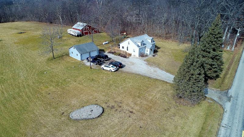 10704 Aboite Road Roanoke, IN 46783 - Photo 3 of 36