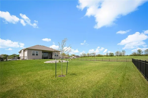 $639,900 | 1814 Woodward Circle, Raymore, MO 64083