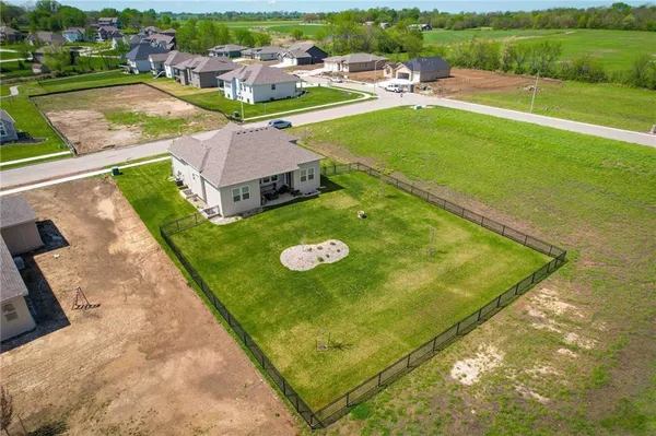 $639,900 | 1814 Woodward Circle, Raymore, MO 64083