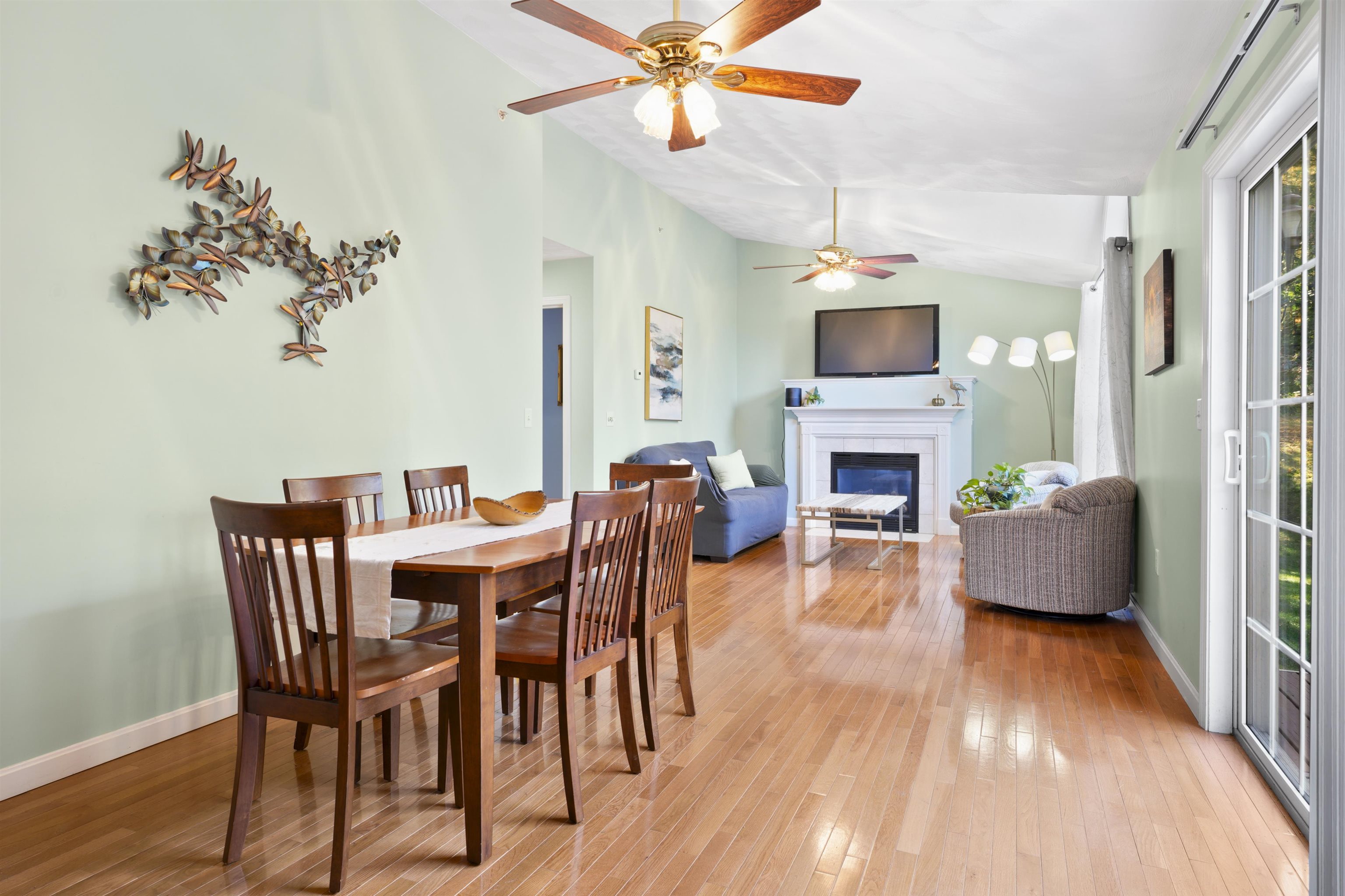 10 Cascade Circle Merrimack, NH 03054 - Photo 13 of 27 Gallery Image 13
