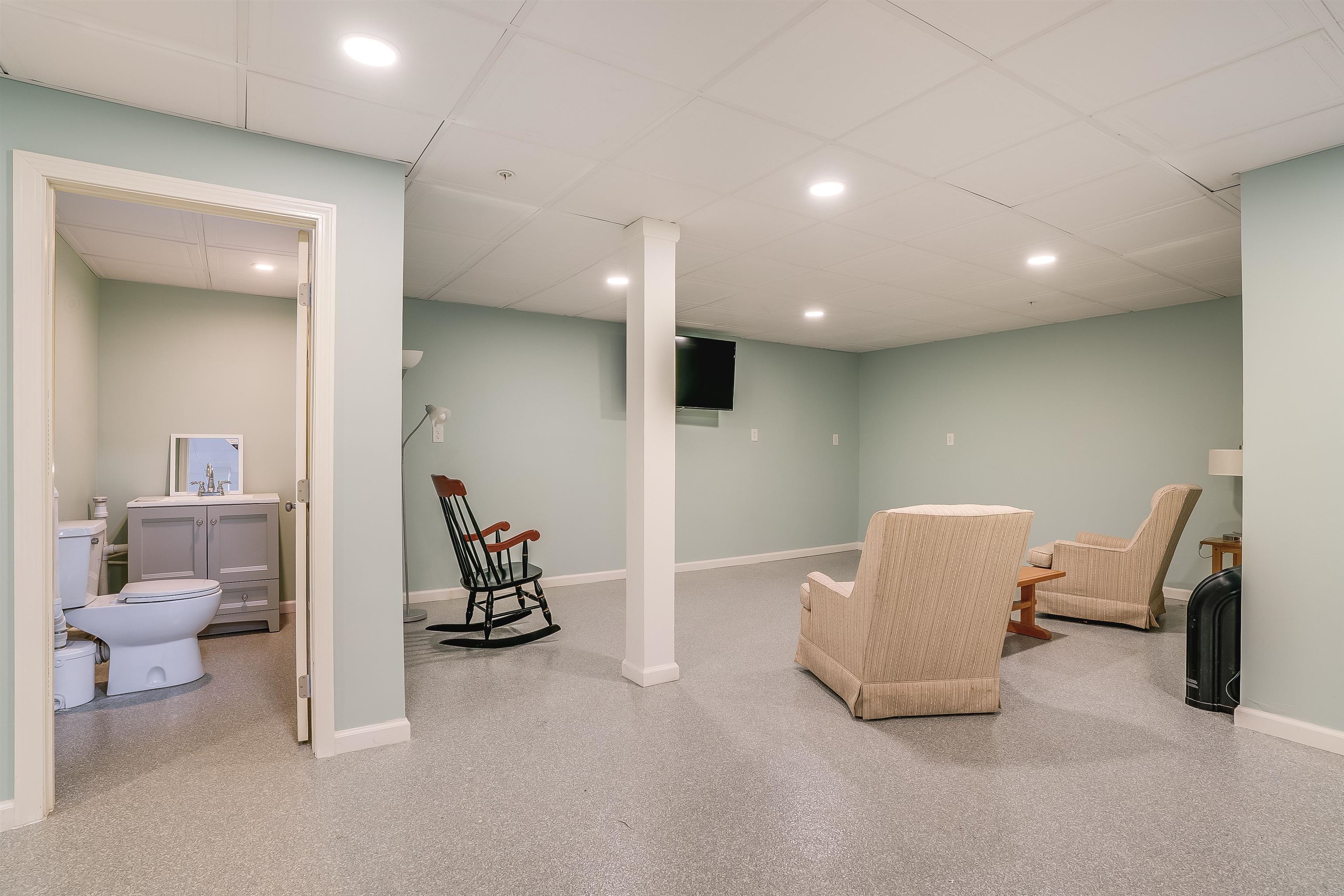 10 Cascade Circle Merrimack, NH 03054 - Photo 25 of 27 Gallery Image 25