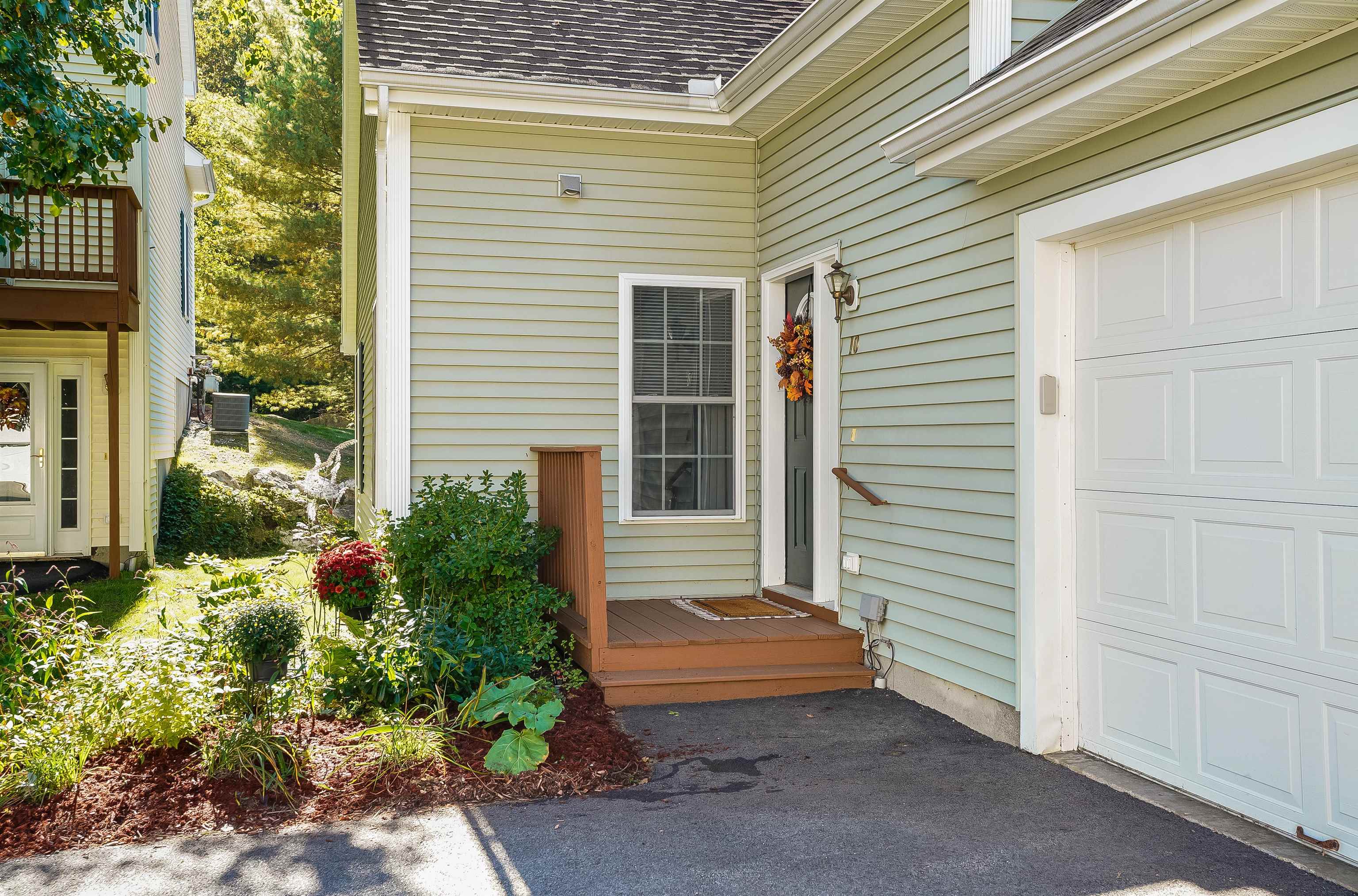 10 Cascade Circle Merrimack, NH 03054 - Photo 3 of 27 Gallery Image 3