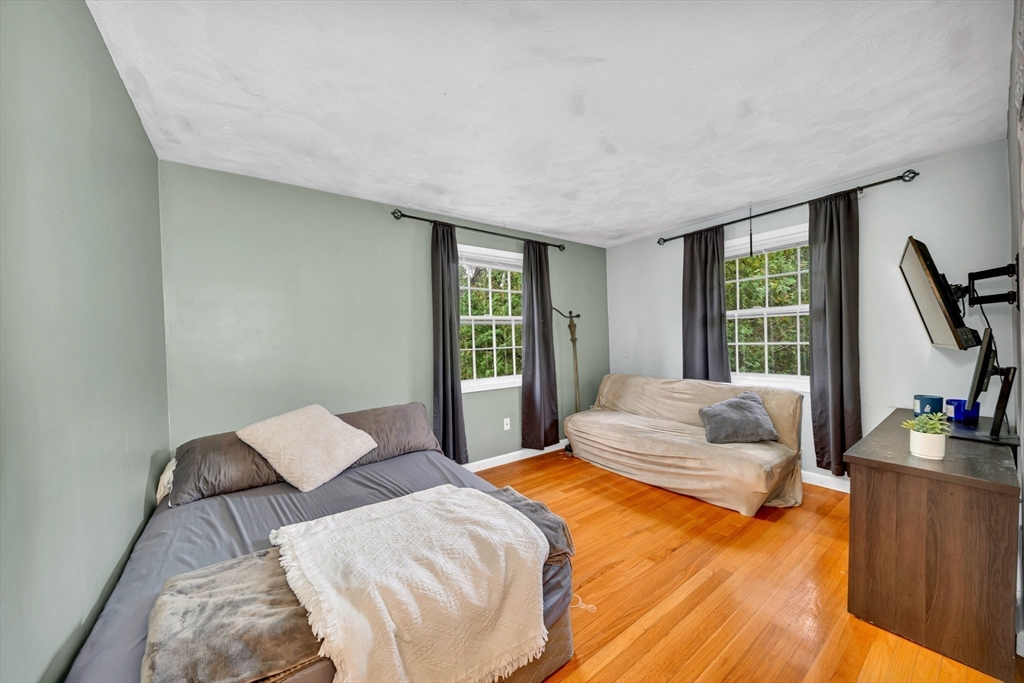 1 Howe Street Ipswich, MA 01938 - Photo 23 of 34