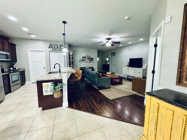 $2,350 | 16686 Northwest 194th Terrace, High Springs, FL 32643