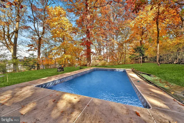 $569,900 | 1135 Grovania Avenue, Abington, PA 19001