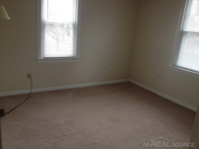 91 1/2 Muir Road Grosse Pointe, MI 48236 - Photo 12 of 23
