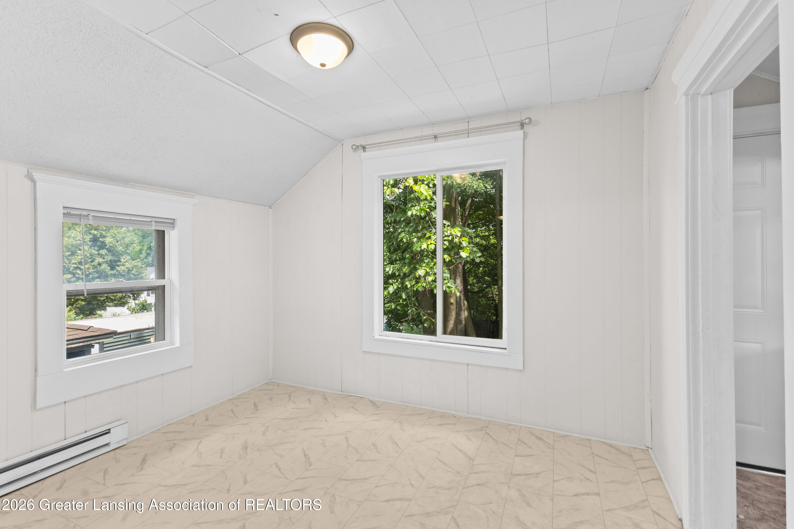 607 Shepard Street Lansing, MI 48912 - Photo 29 of 35 IMG_3160