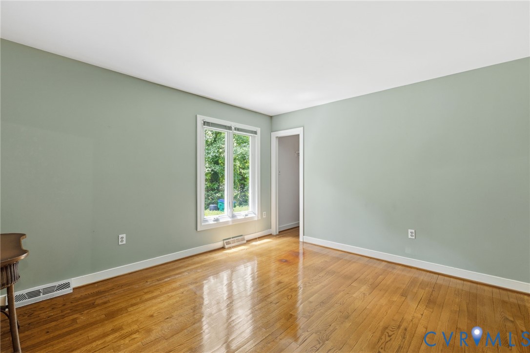 2829 Lansdale Road Richmond, VA 23225 - Photo 26 of 39 Walk-in closet
