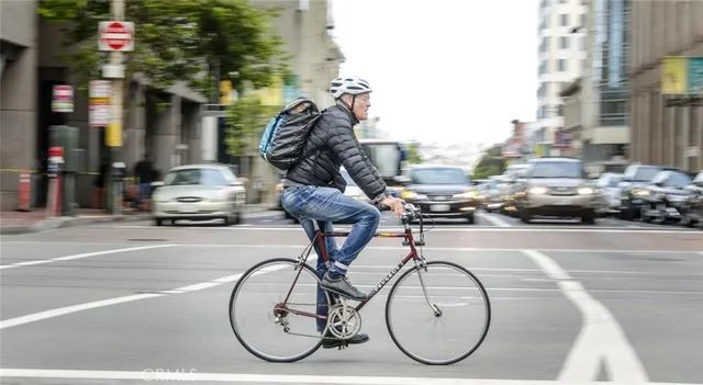 $5,682 | 150 Van Ness Avenue, Unit 608, San Francisco, CA 94102