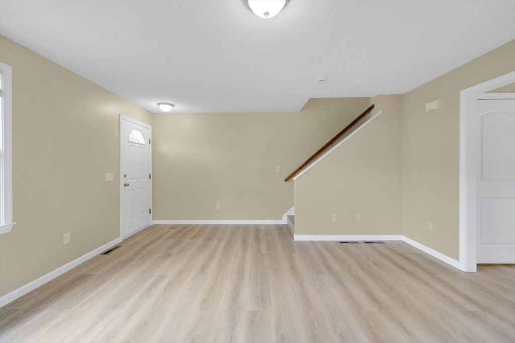 19-21 Biddle Street Springfield, MA 01129 - Photo 21 of 32