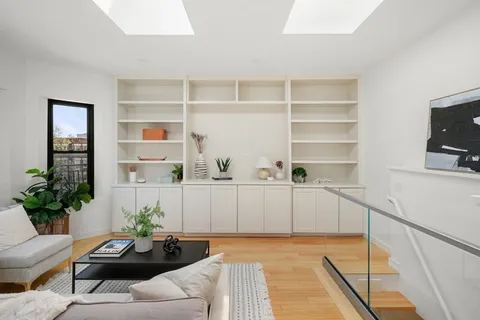 $950,000 | 107 Jersey Street, Unit 15, Boston, MA 02215