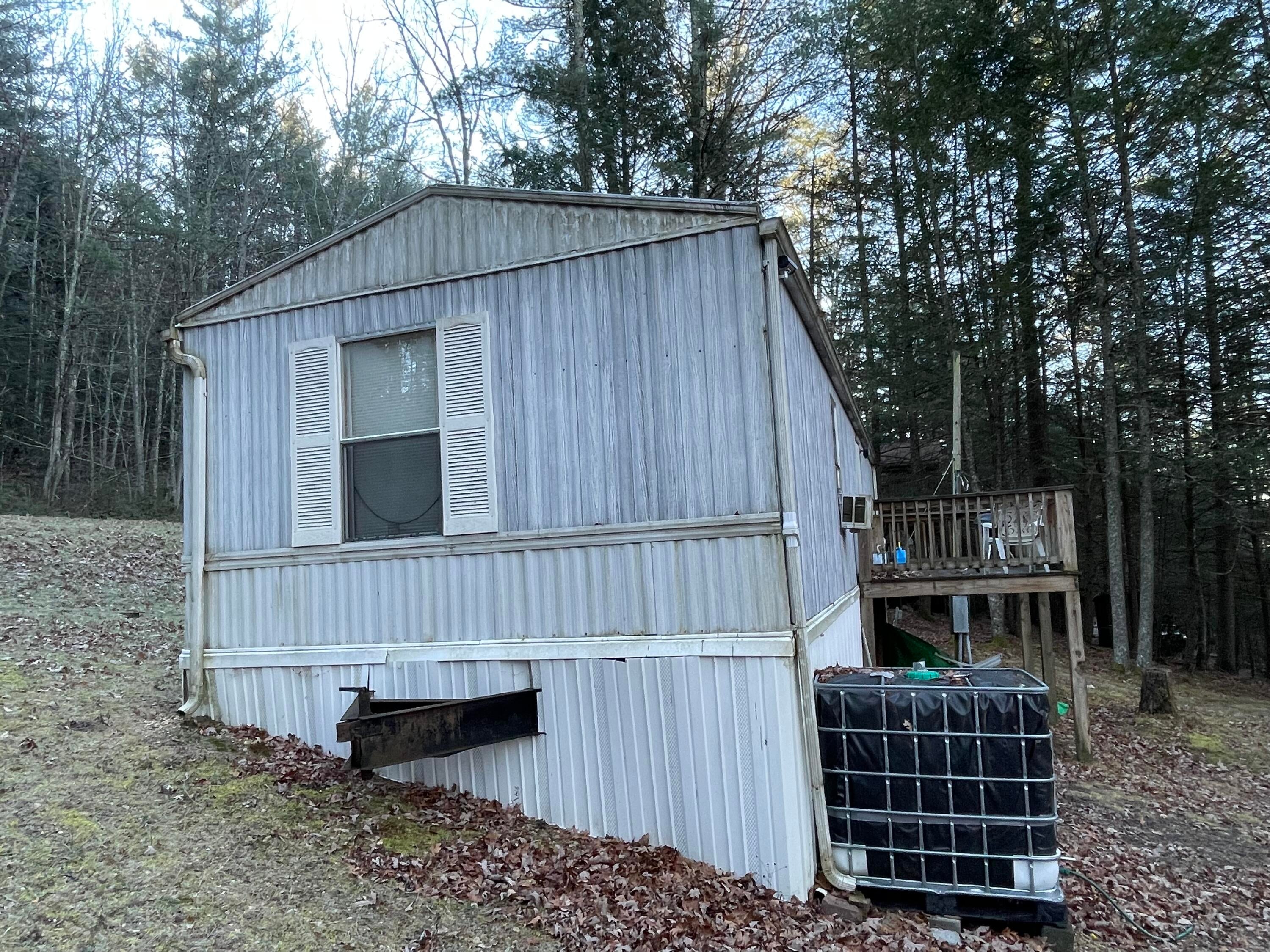 778 Curry Road Dunmore, WV 24934 - Photo 11 of 32 Gallery Image 11
