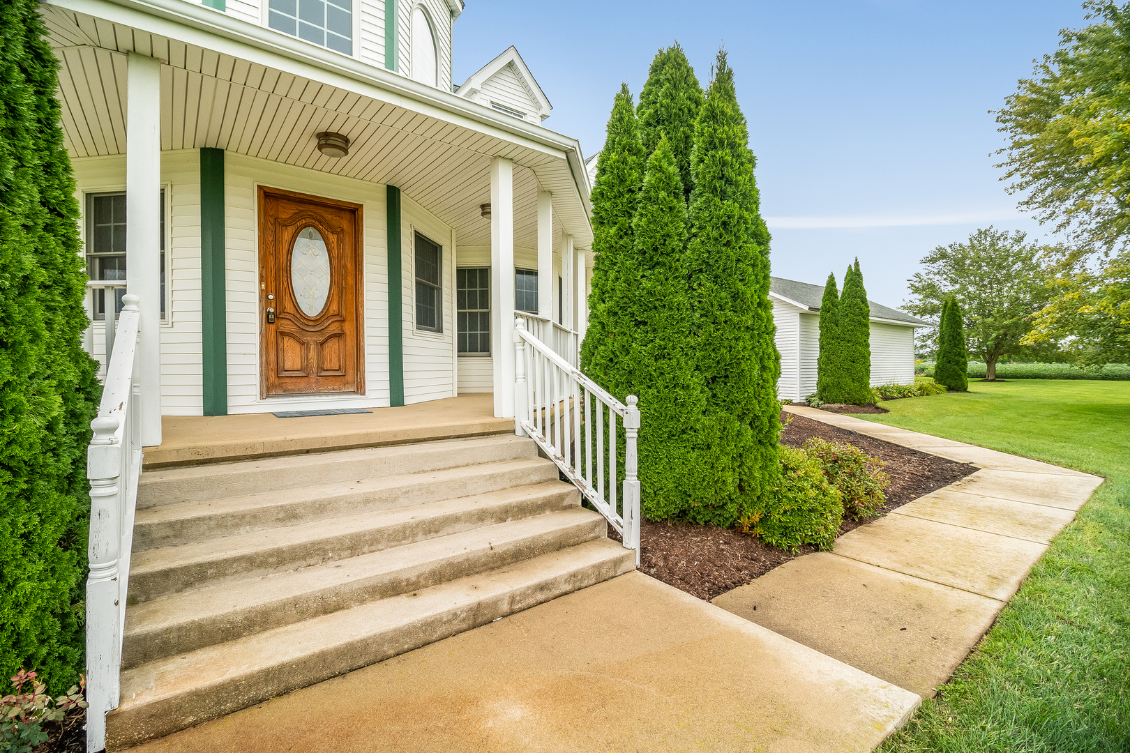 2729 North 4251st Road Sheridan, IL 60551 - Photo 3 of 37