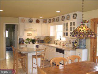 71 Lee Road Audubon, PA 19403 - Photo 2 of 6 Gallery Image 2