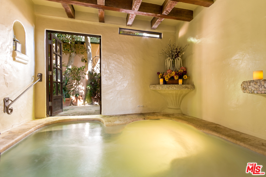 22102 Pacific Coast Highway Malibu, CA 90265 - Photo 32 of 36 a view of a indoor basketball court