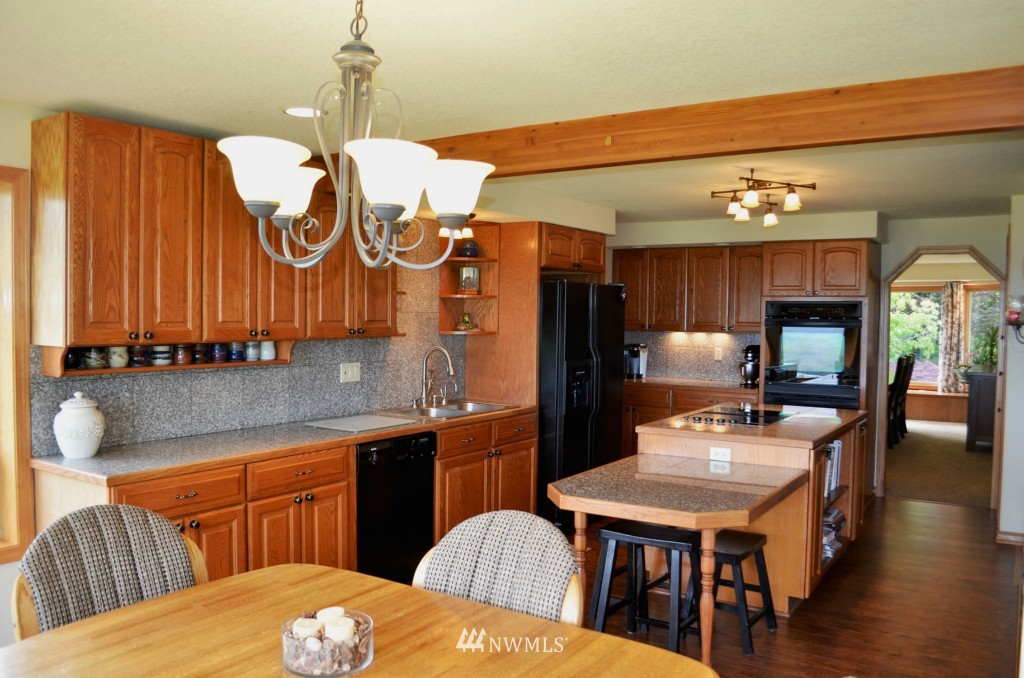 324 Burnt Ridge Road Onalaska, WA 98570 - Photo 2 of 25 Gallery Image 2
