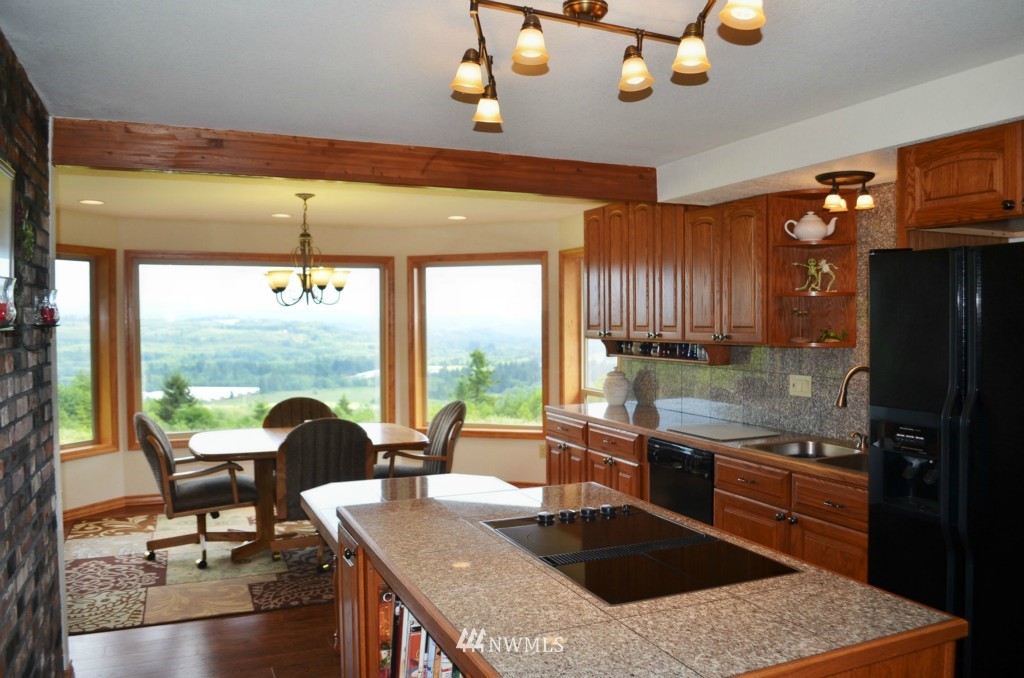 324 Burnt Ridge Road Onalaska, WA 98570 - Photo 3 of 25 Gallery Image 3