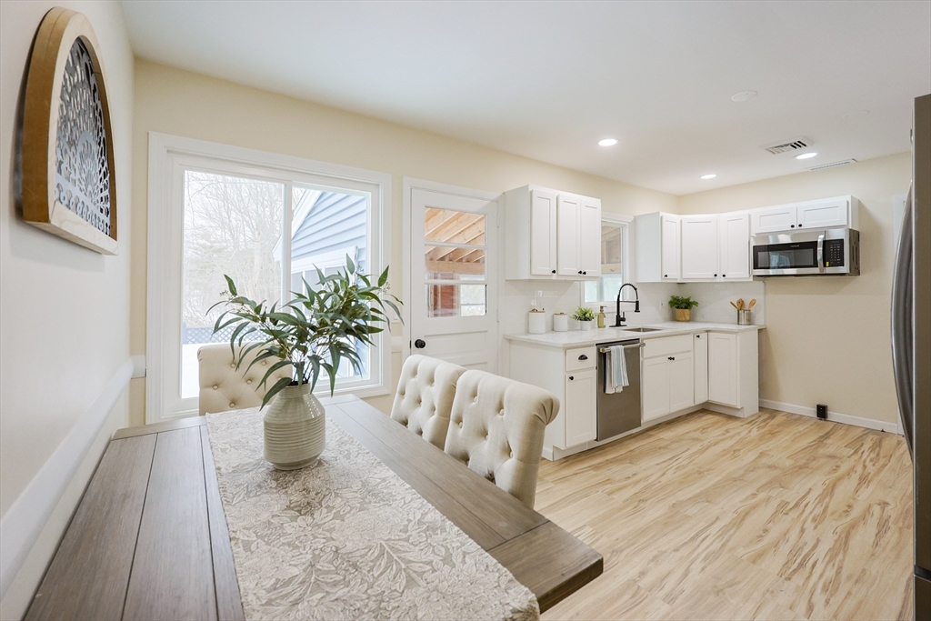 314 Britton Street Raynham, MA 02767 - Photo 6 of 20