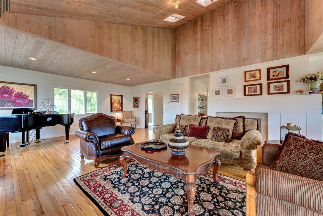 377 Rumstick Road Barrington, RI 02806 - Photo 12 of 38