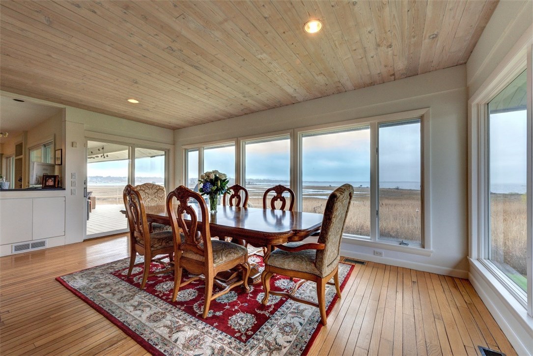 377 Rumstick Road Barrington, RI 02806 - Photo 13 of 38