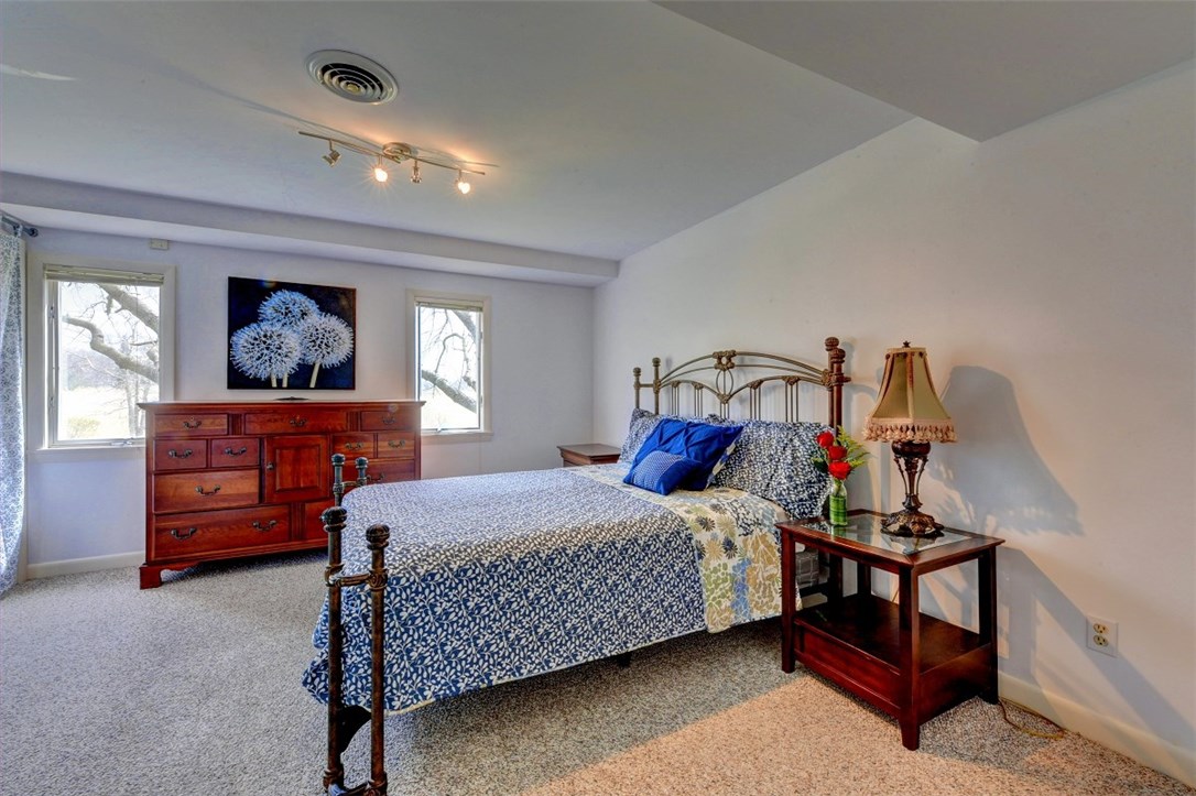 377 Rumstick Road Barrington, RI 02806 - Photo 27 of 38