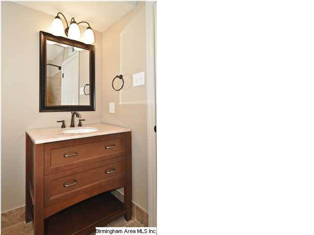 3350 Altamont Road South, Unit D13 Birmingham, AL 35205 - Photo 21 of 24