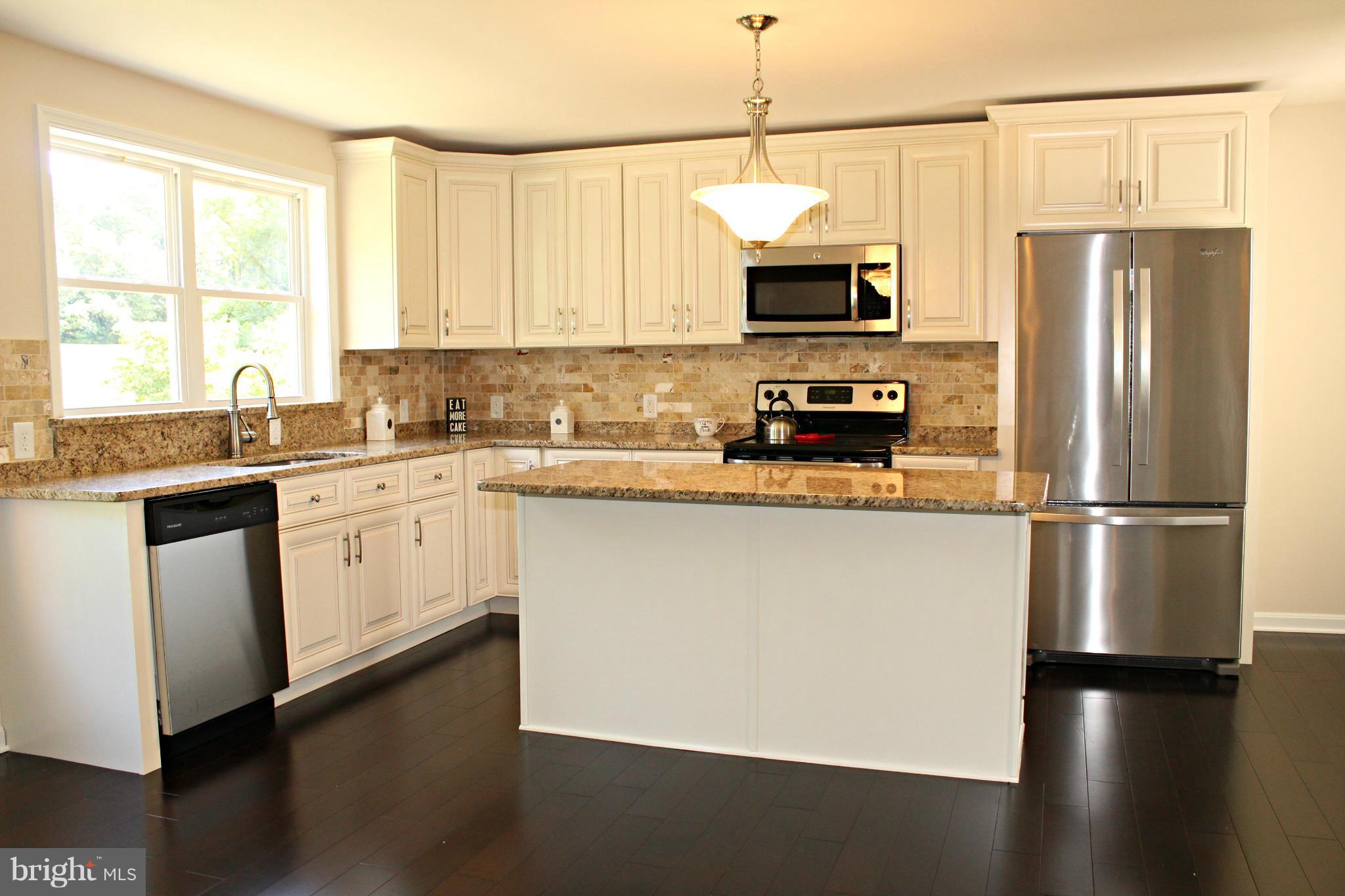 1850 Solomons Island Road South Prince Frederick, MD 20678 - Photo 7 of 22 Kitchen