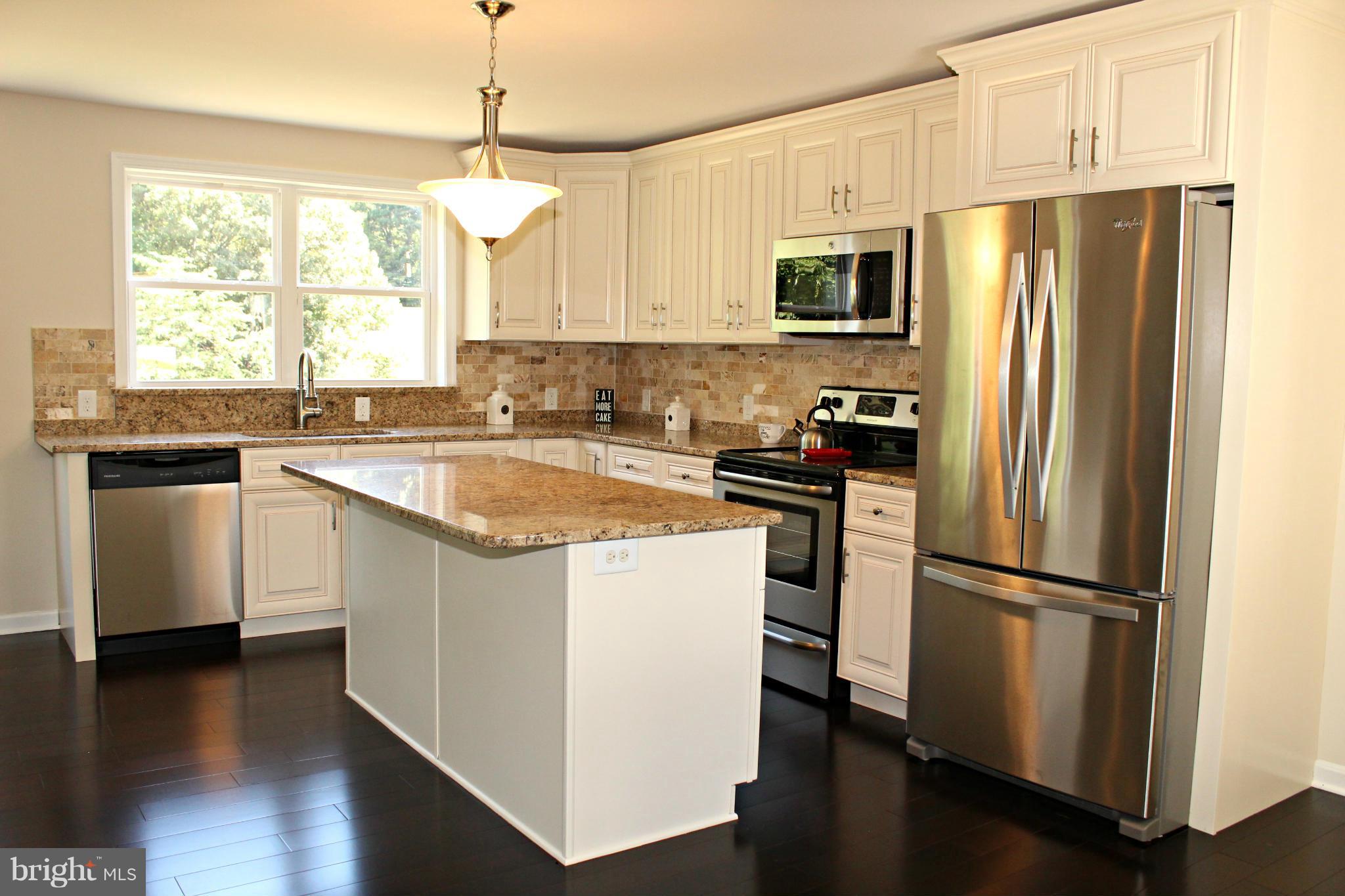 1850 Solomons Island Road South Prince Frederick, MD 20678 - Photo 8 of 22 Kitchen